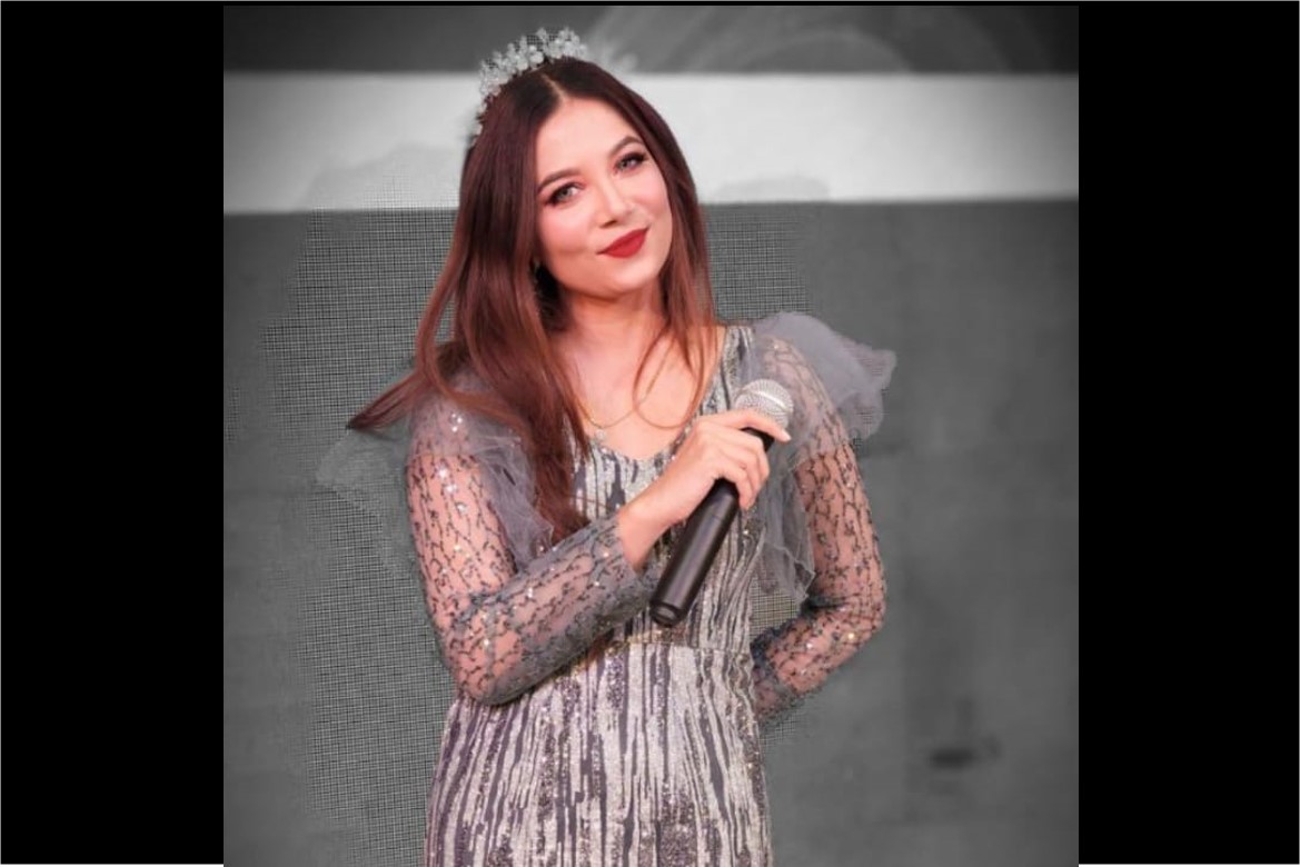 professional event hostess in pune